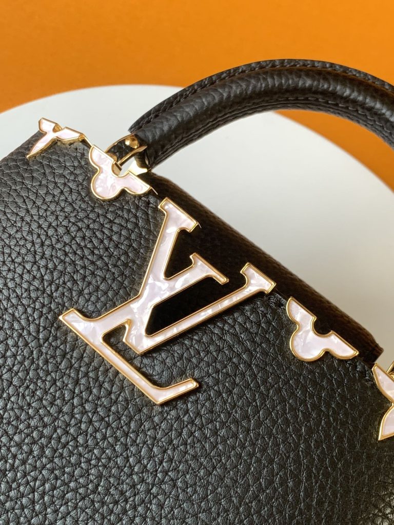Monogram Handbag M11341 in Black - Image 6