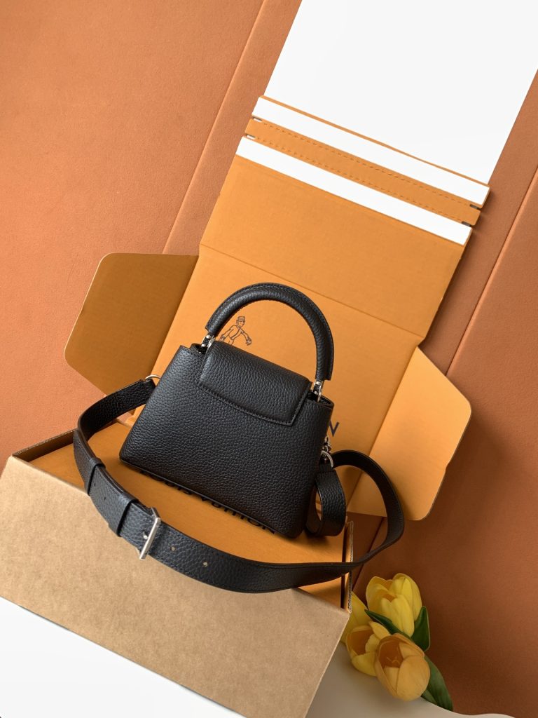 Monogram Card Holder M11908 in Black - Image 4