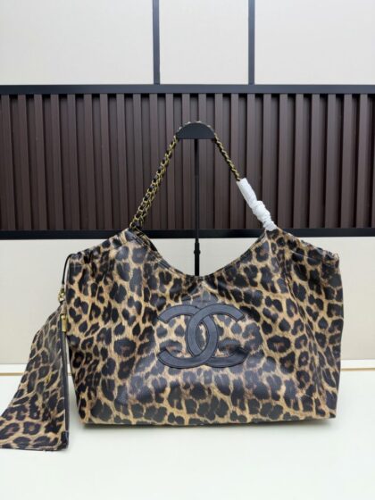 Quilted Tote Bag 2029