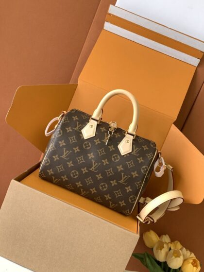 Monogram Handbag M46977
