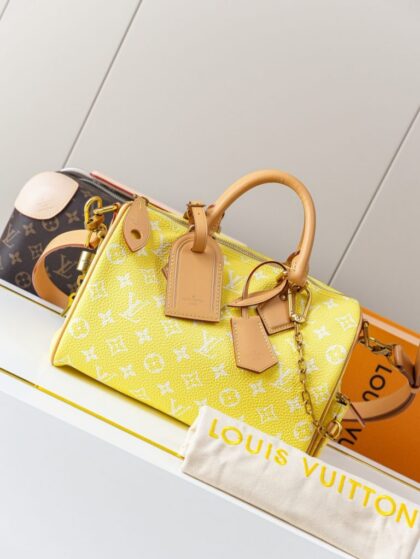 Monogram Handbag M13902