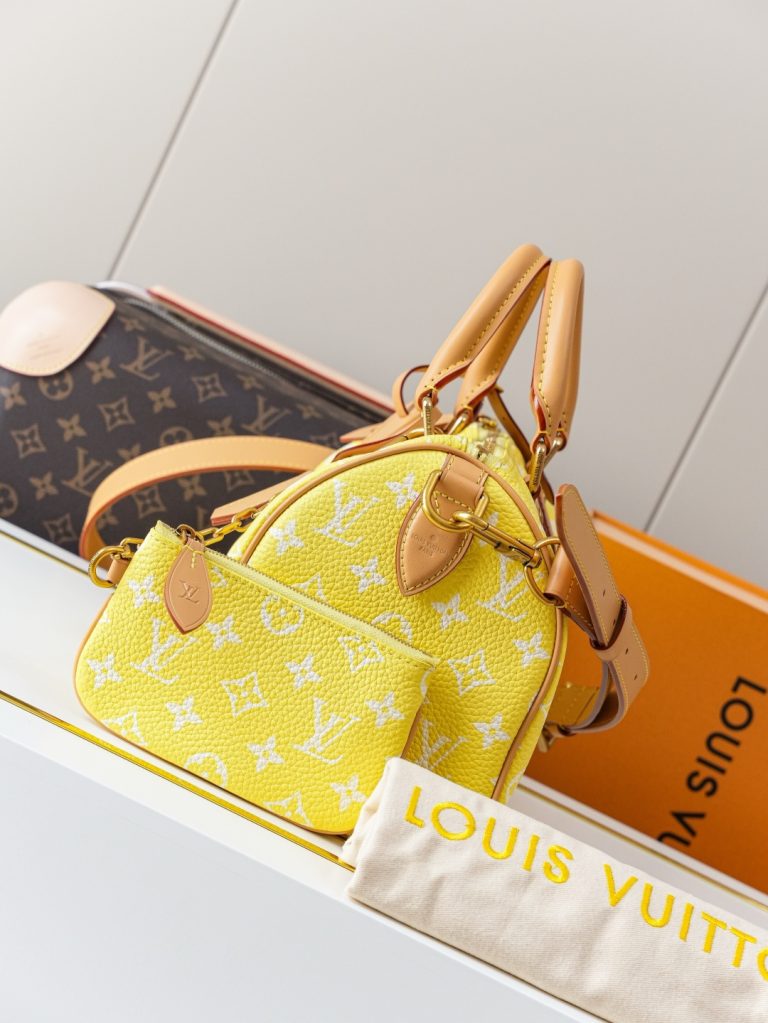 Monogram Handbag M13902 - Image 2