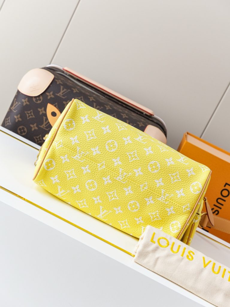 Monogram Handbag M13902 - Image 5