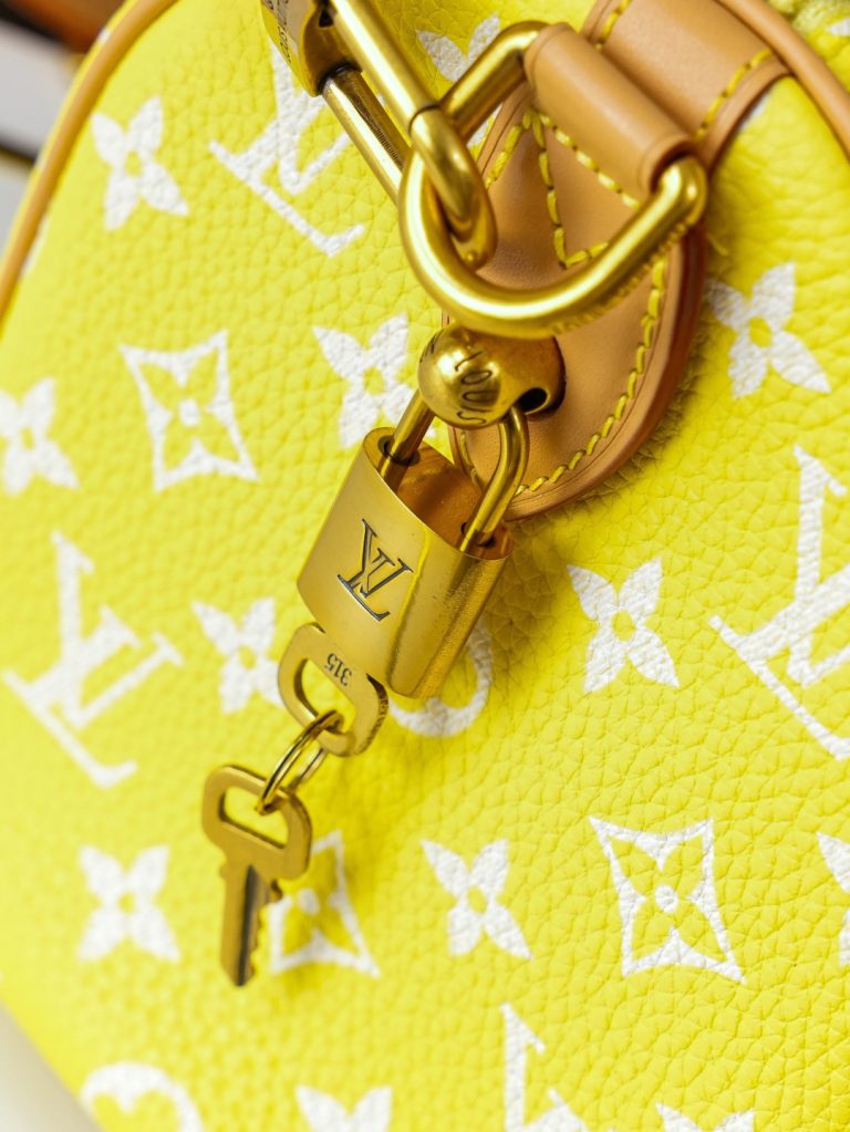 Monogram Handbag M13902 - Image 6