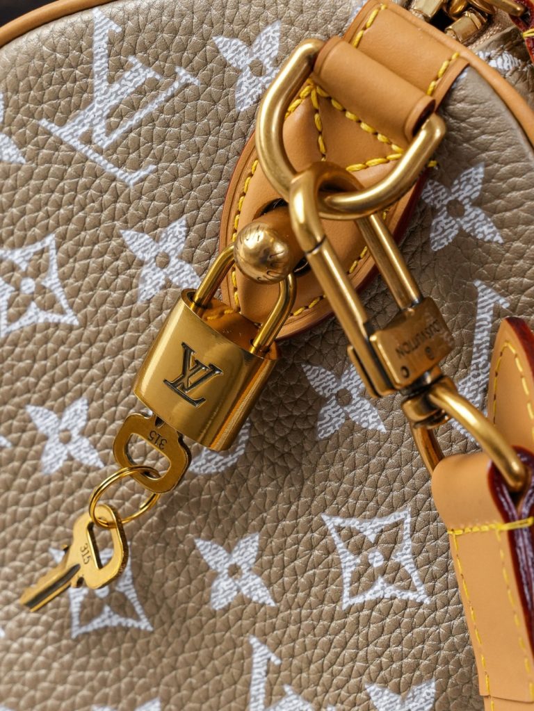 Monogram Handbag M26305 - Image 6