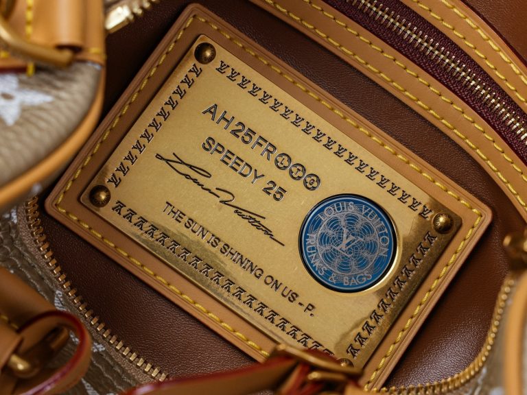 Monogram Handbag M26305 - Image 9