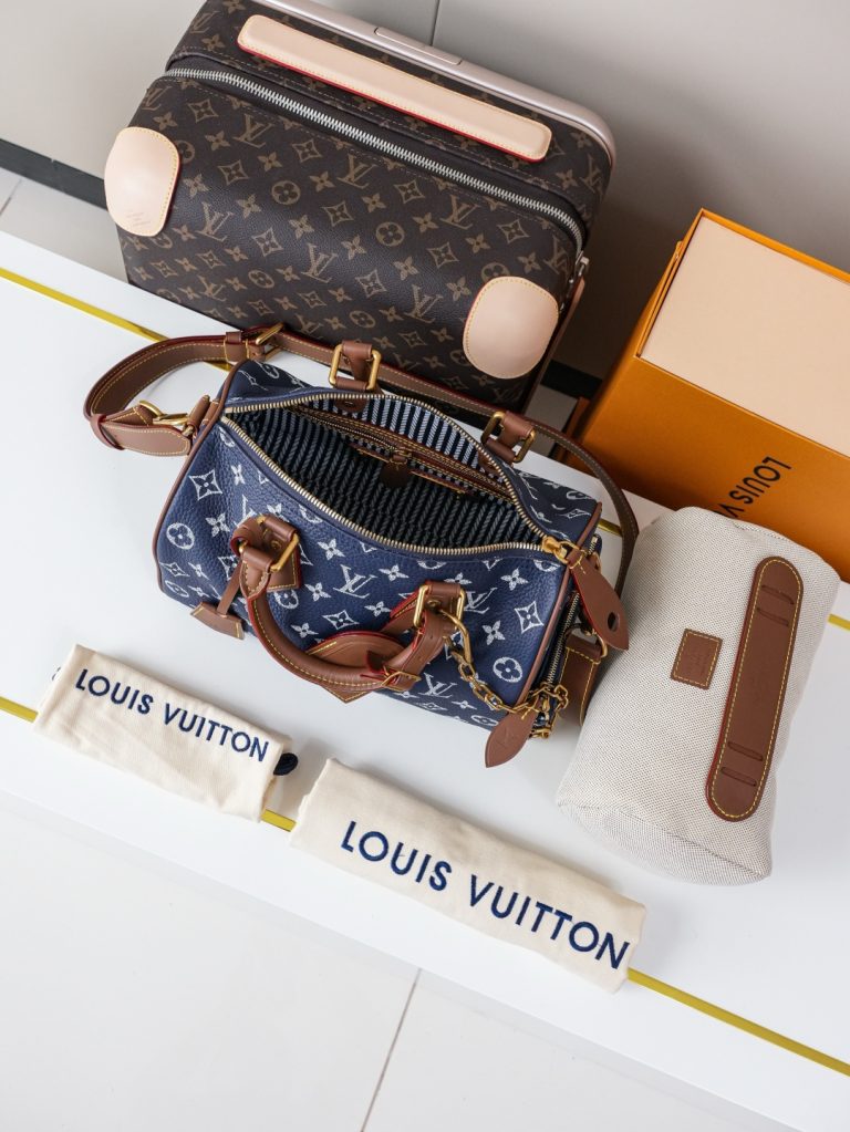 Monogram Handbag M15278 - Image 7