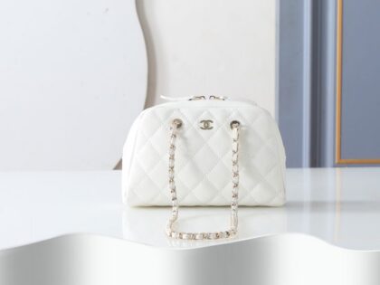 Quilted Shoulder Bag 5092 in White