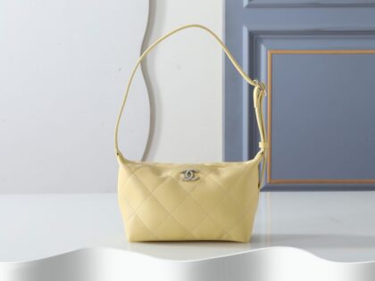 Quilted Shoulder Bag 6138
