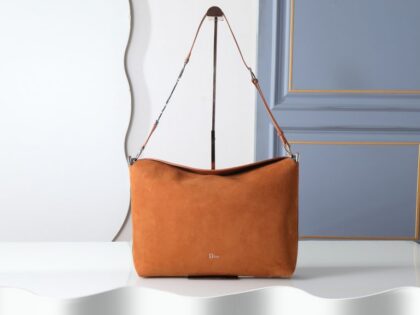 Cannage Handbag in Brown