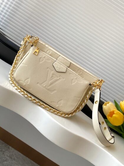 Monogram Handbag M22670 in Black