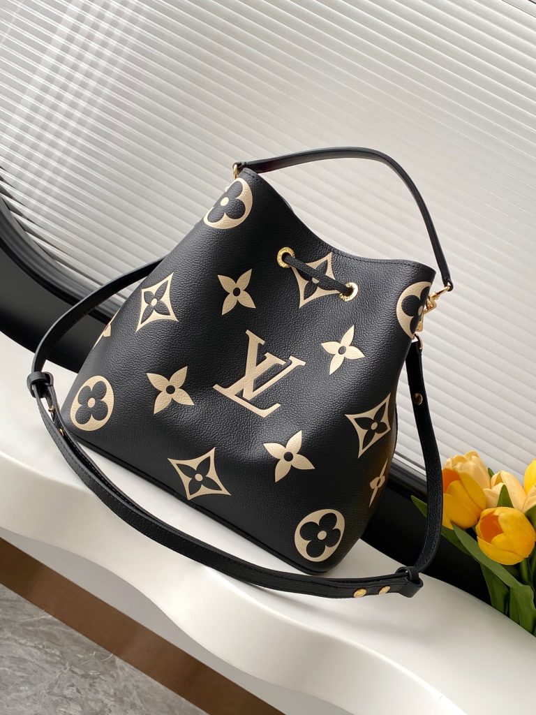 Monogram Bucket Bag M45497 in Black - Image 3