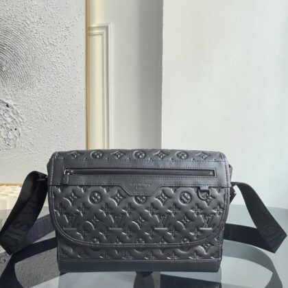 Monogram Messenger Bag M28781 in Black