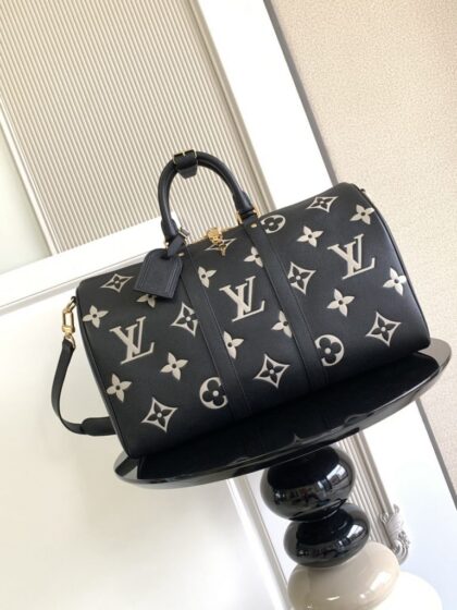 Monogram Handbag M46670