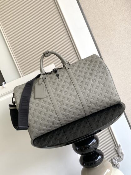 Monogram Handbag M46117