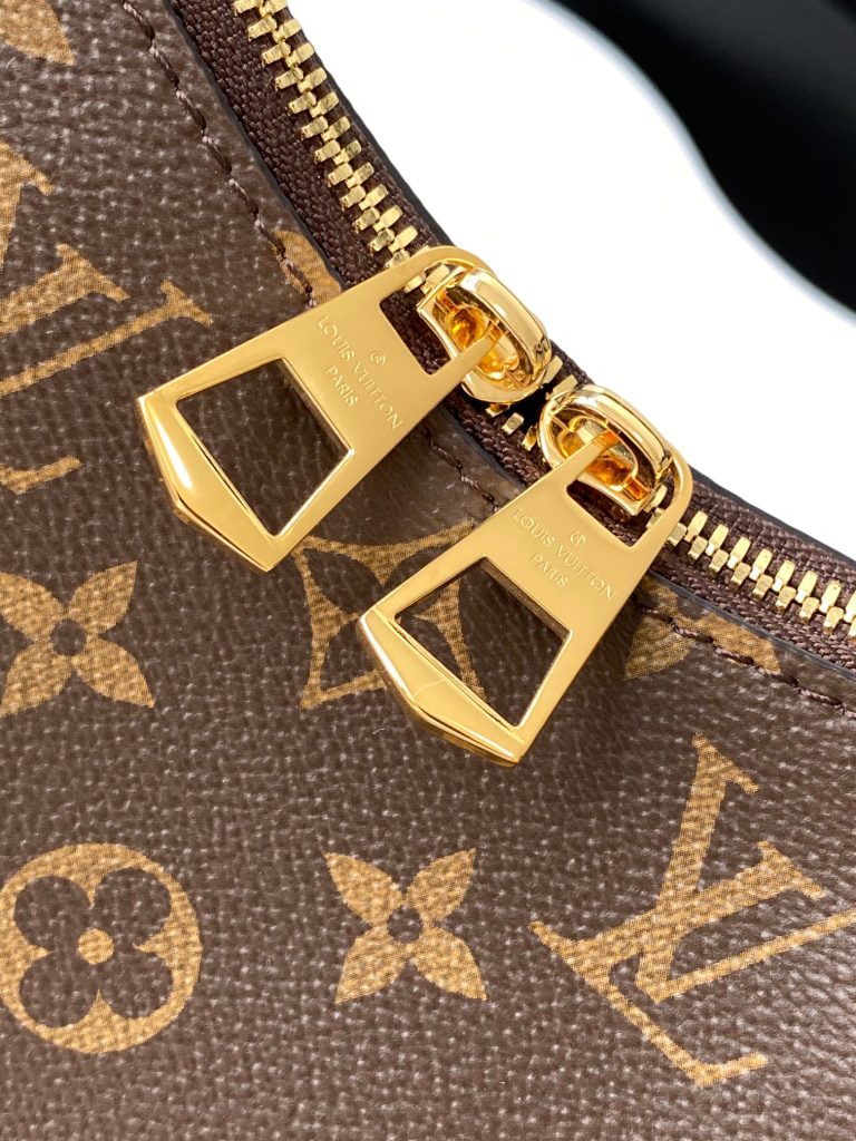 Monogram Shoulder Bag M45354 - Image 5