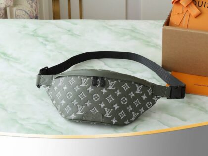Monogram Card Holder M12508