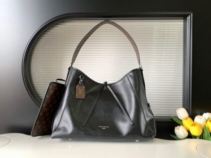 Monogram Handbag M25143