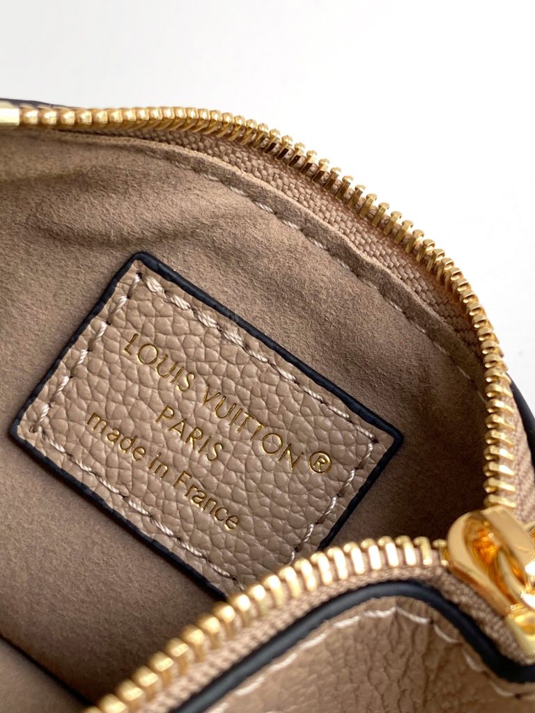 Monogram Handbag M13480 in Black - Image 8