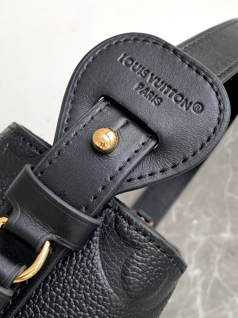 Monogram Handbag M13480 in Black - Image 5
