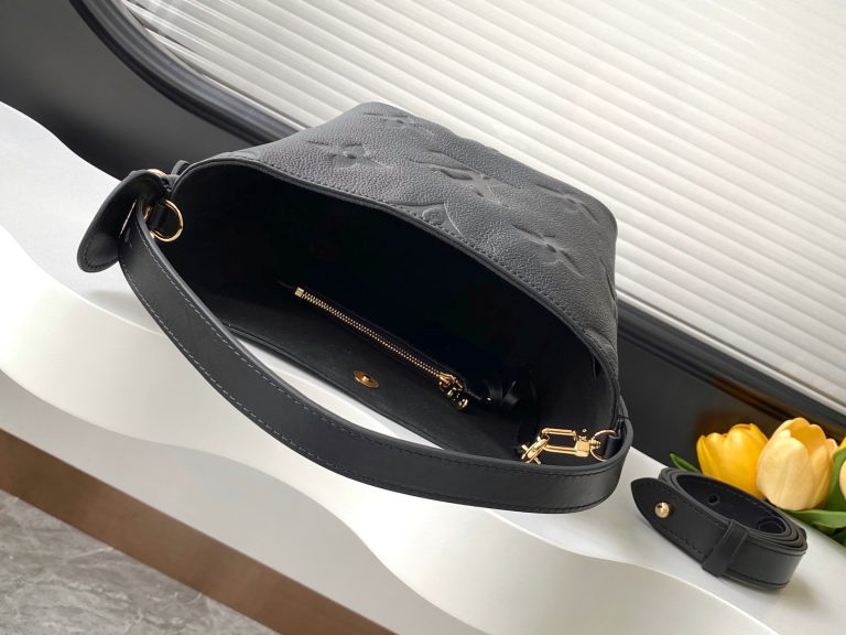 Monogram Handbag M13480 in Black - Image 9