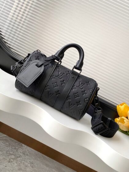 Monogram Handbag M20900