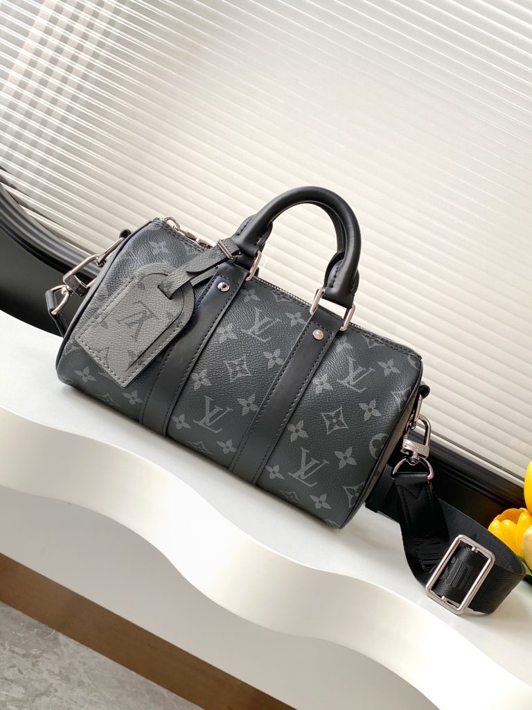 Monogram Handbag M46271