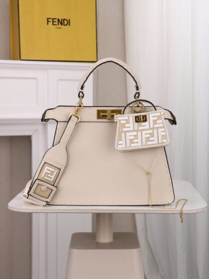 FF Pattern Handbag 3310
