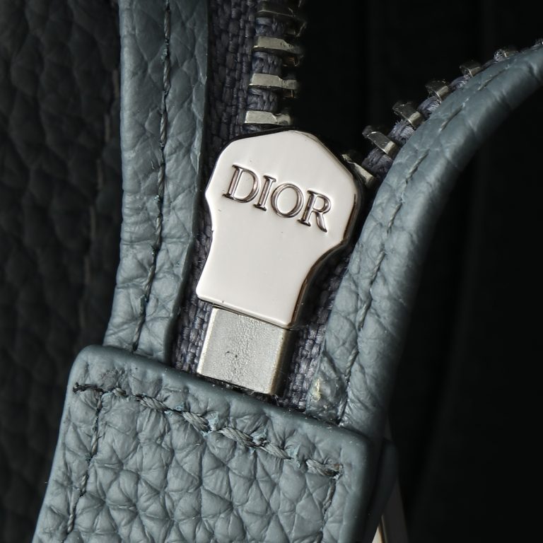 Cannage Handbag in Grey - Image 8