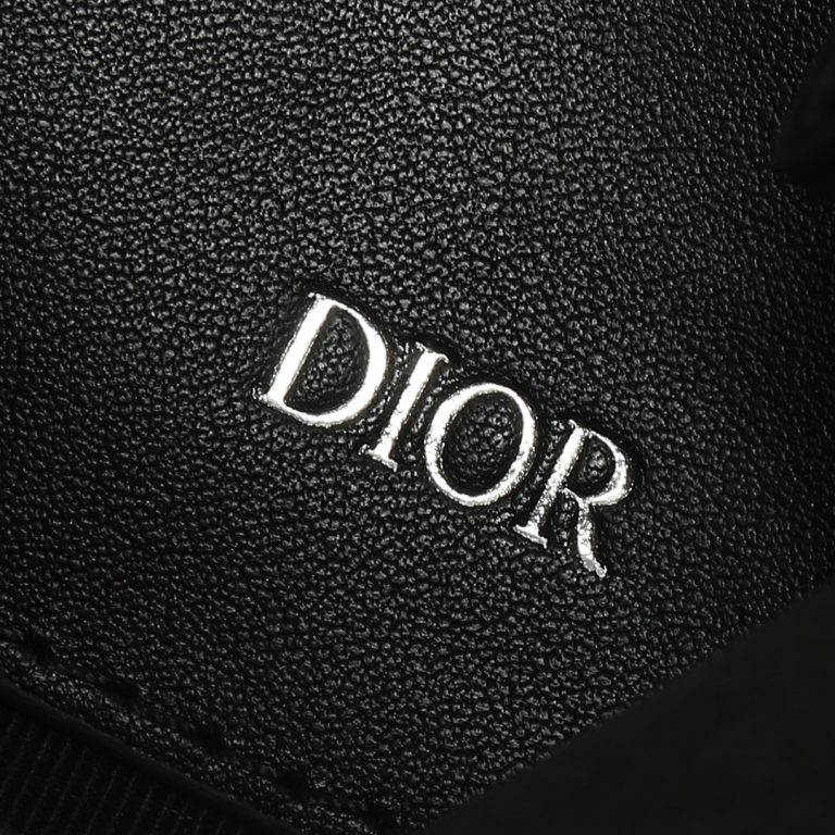 Cannage Handbag in Black - Image 8