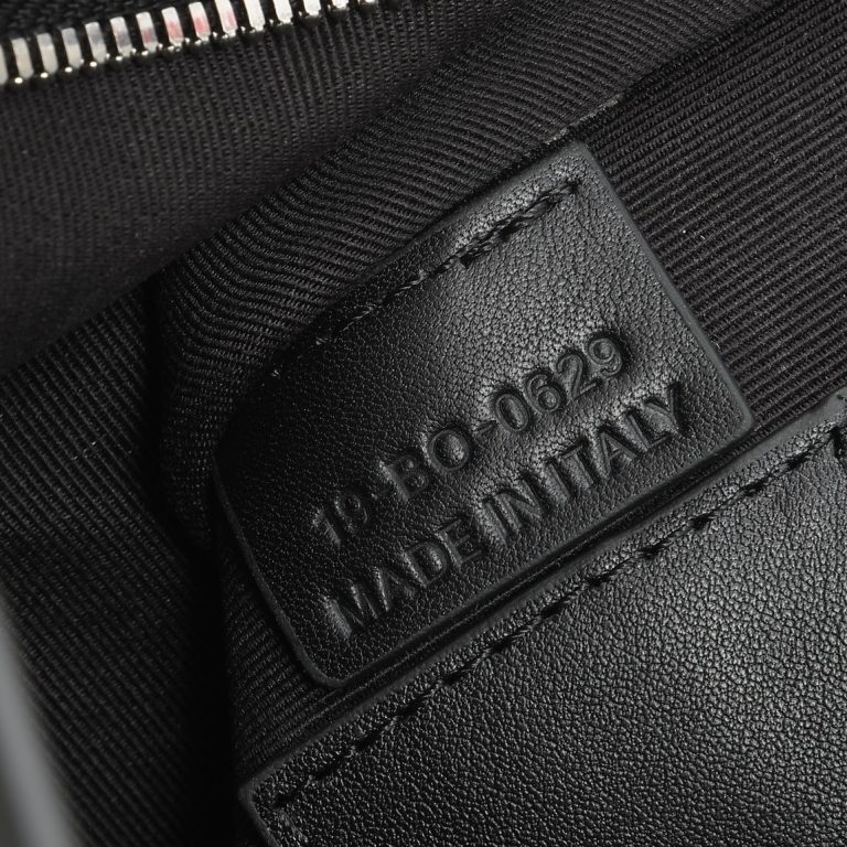 Cannage Handbag in Black - Image 9