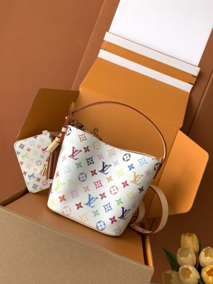 Monogram Handbag M13089