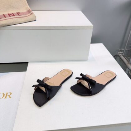 Cannage Sandals