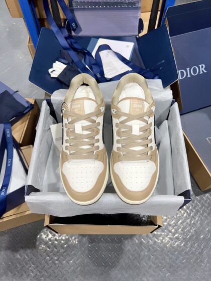 Cannage Sneakers in White